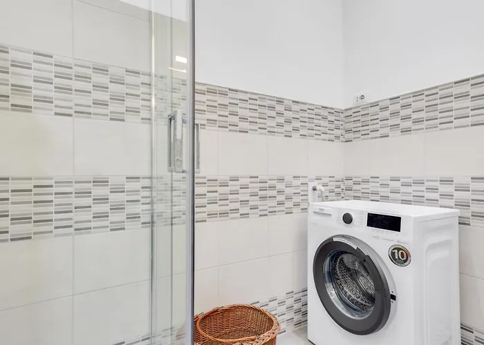 Guesthost - La Bella Vista Sea View Terrace Flat Apartamento Bari