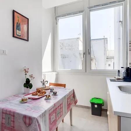 Guesthost - La Bella Vista Sea View Terrace Flat 아파트
