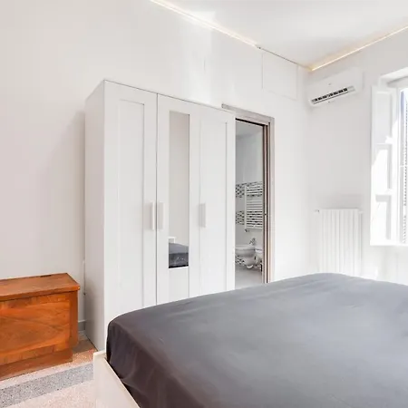 아파트 Guesthost - La Bella Vista Sea View Terrace Flat 바리